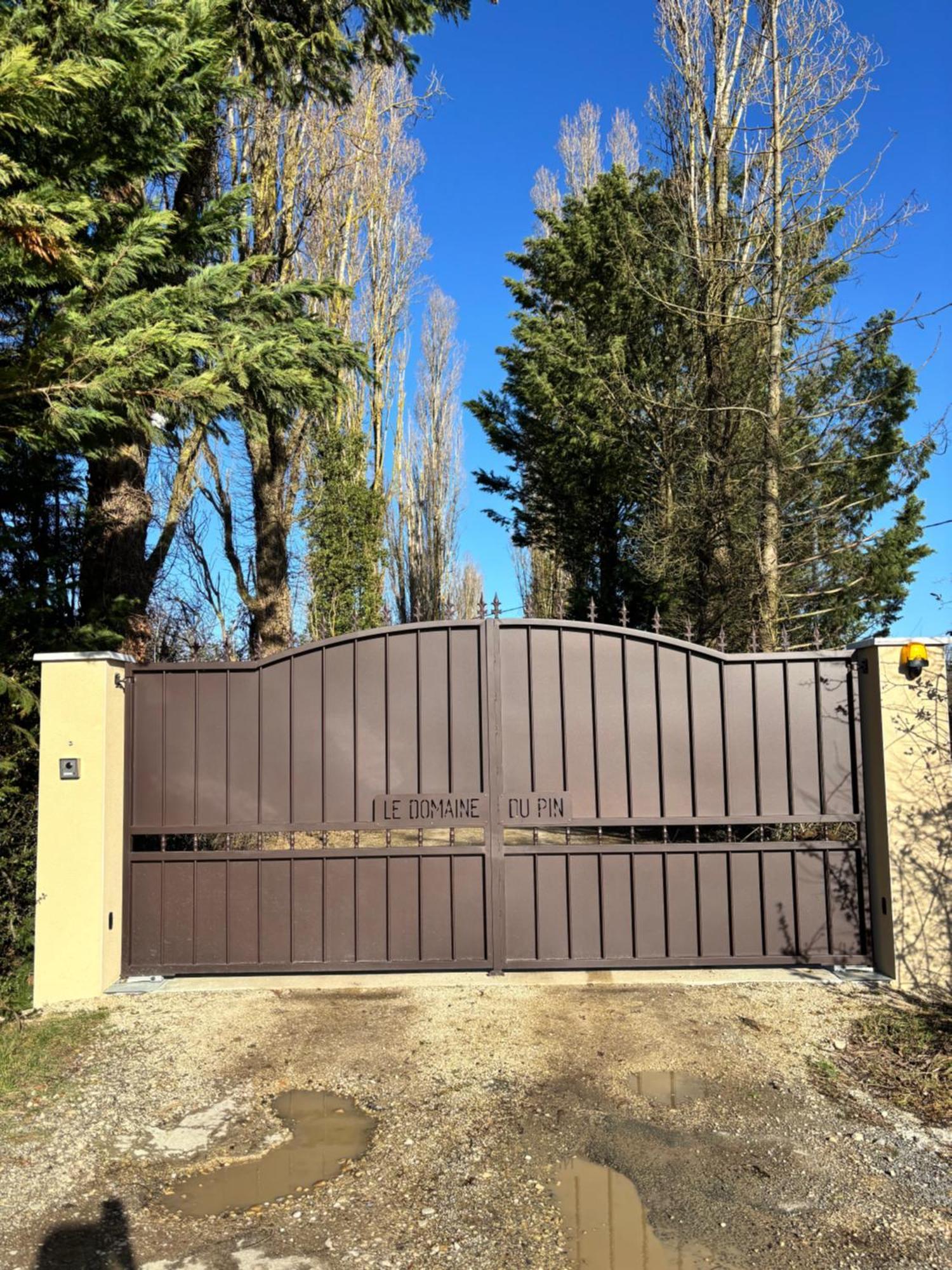 Châtillon-sur-Chalaronne Le Domaine Du Pin B&B 외부 사진