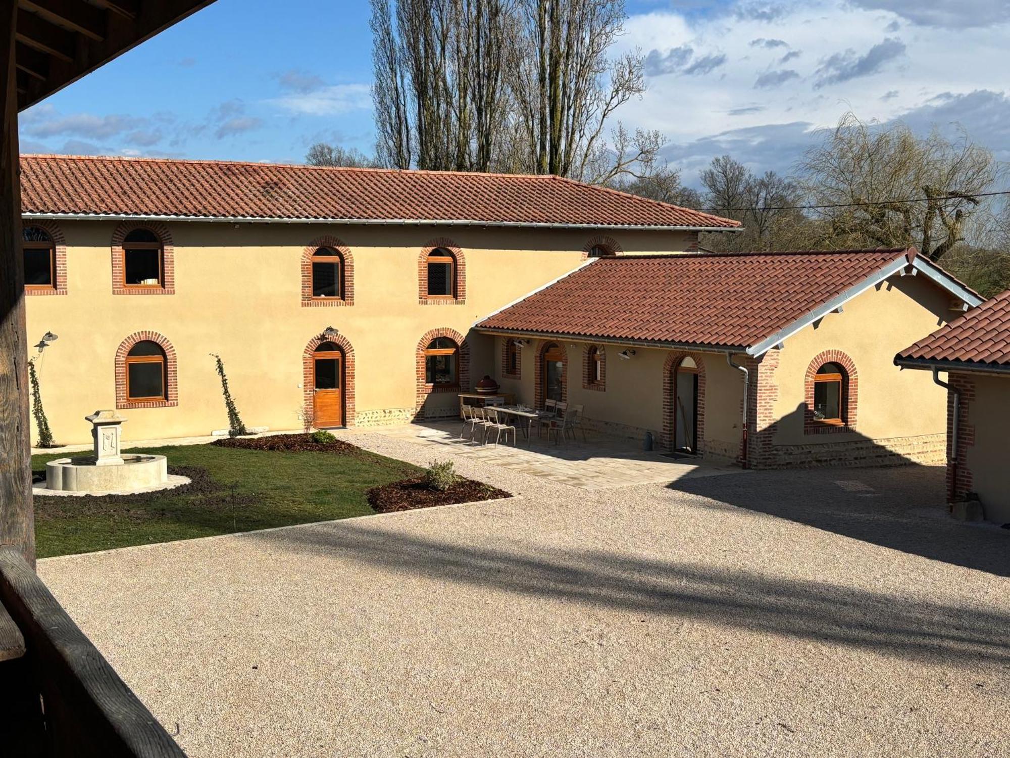 Châtillon-sur-Chalaronne Le Domaine Du Pin B&B 외부 사진