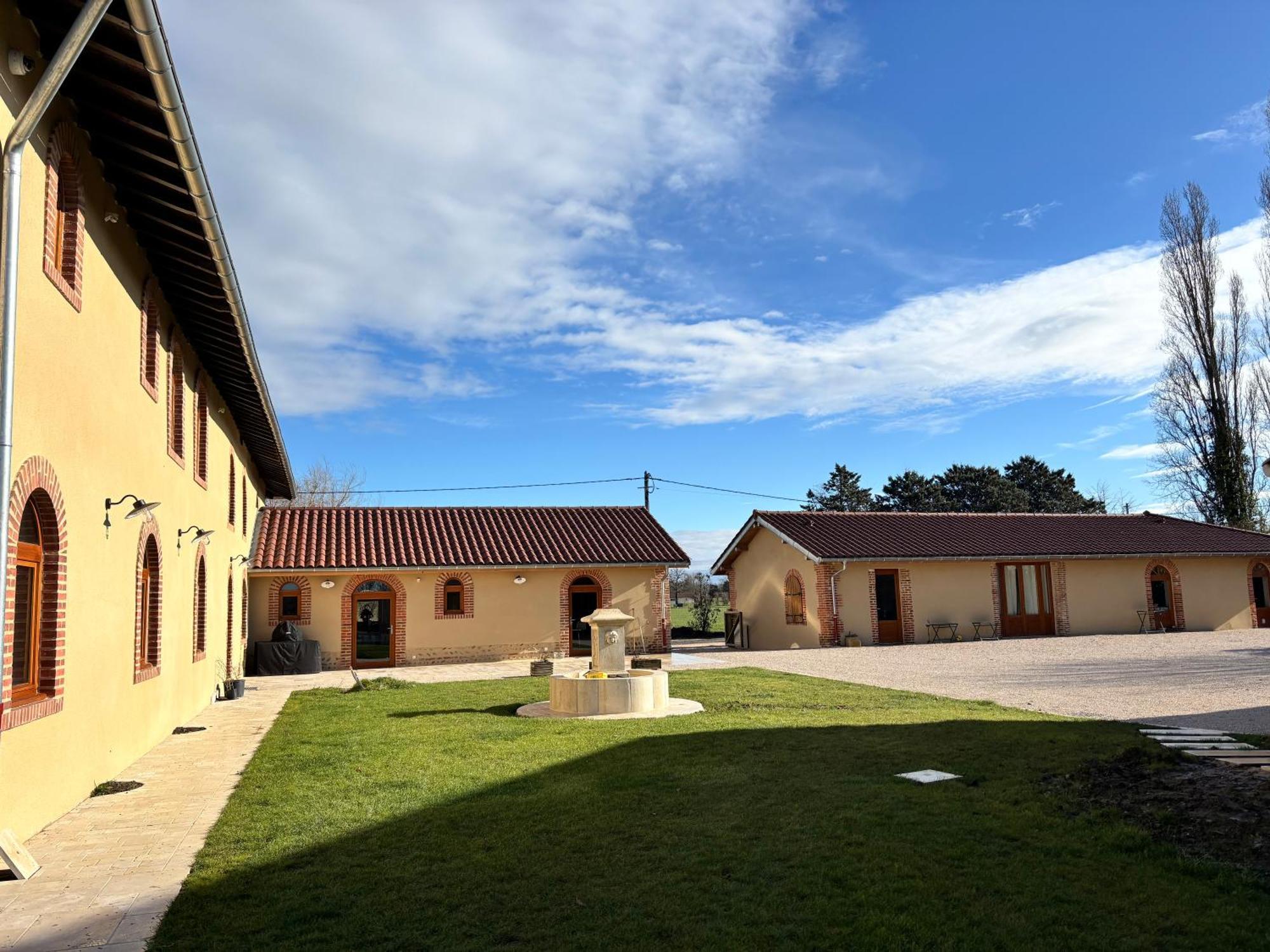 Châtillon-sur-Chalaronne Le Domaine Du Pin B&B 외부 사진